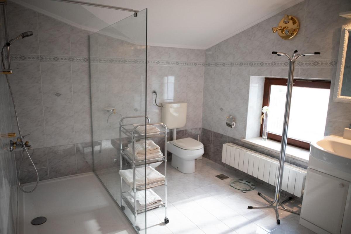 Castle House Rooms, Swimming Pool & Sauna & Tennis Court & Wine Cellar Сежана Екстериор снимка