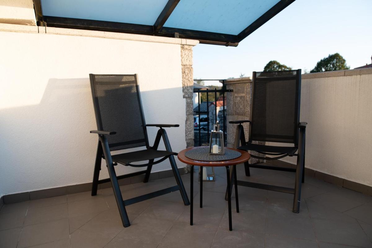 Castle House Rooms, Swimming Pool & Sauna & Tennis Court & Wine Cellar Сежана Екстериор снимка